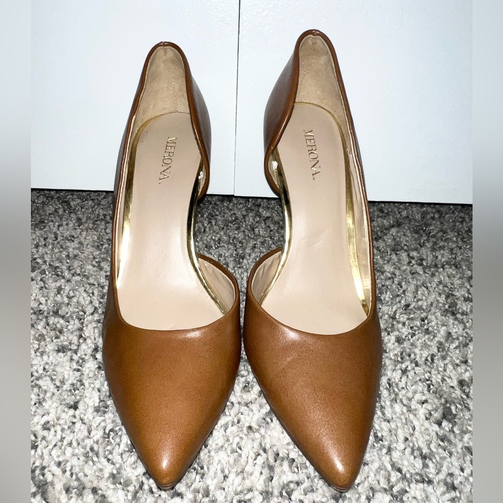 MERONA / NWOT Cognac Faux Leather Pointed Toe Pumps / Womens 6